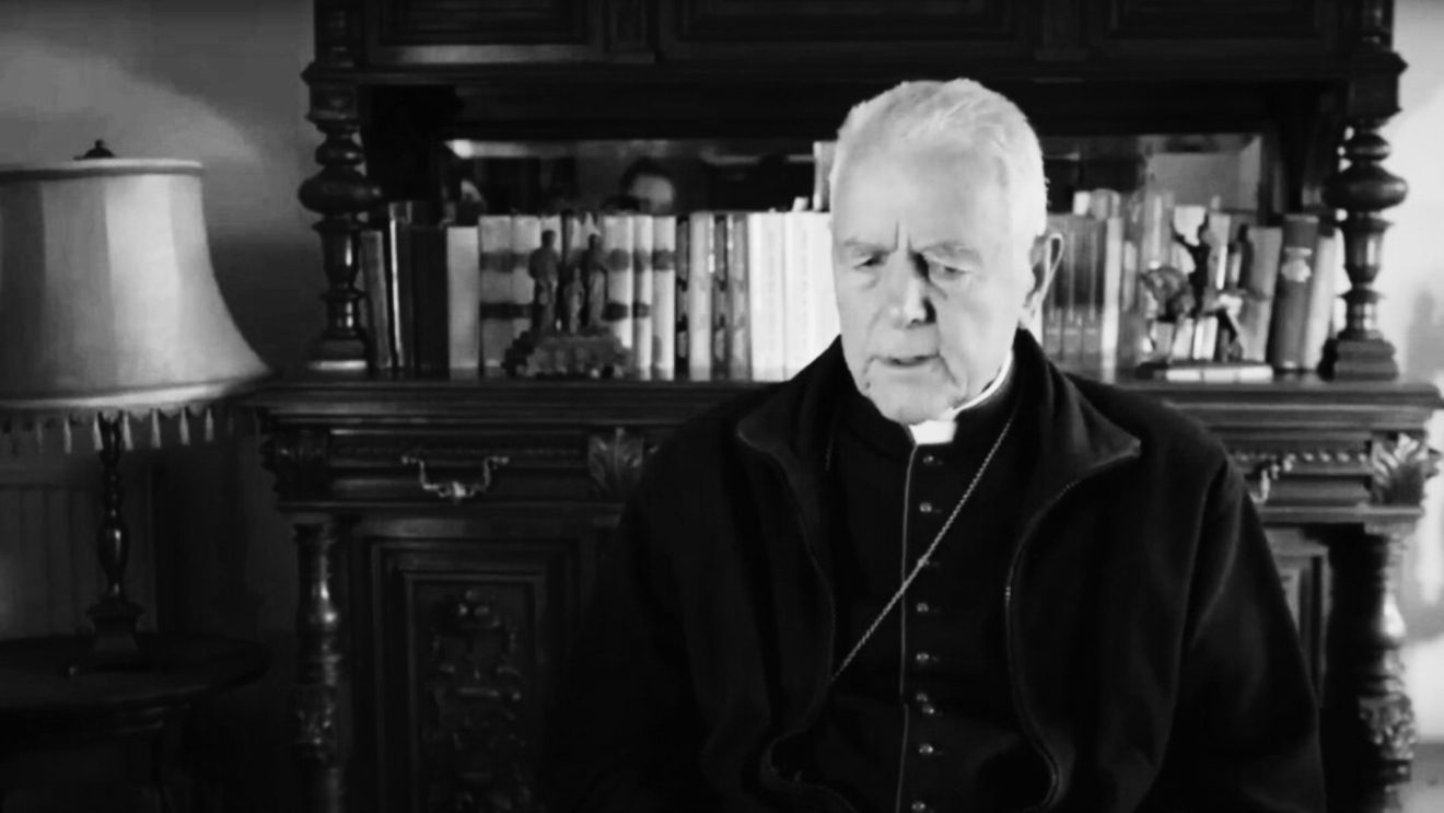 Unrepentant Holocaust-Denying Disgraced Bishop Richard Williamson Dies